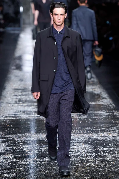 Look 34